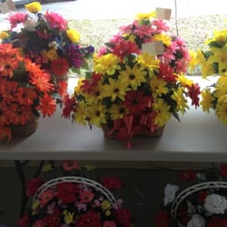 Dryden's Flowers and Gifts - New products from their spring line