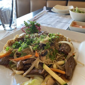 Sushi Pop - Beef yakisoba - Japanese Near Me - Fullerton, California Sushi Pop - Beef yakisoba - Japanese Near Me - Fullerton, California