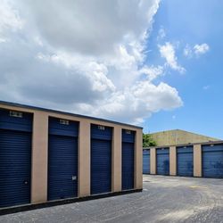 Top Self Storage - 167th St