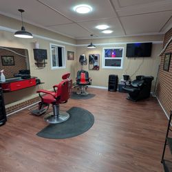 Marianne's Hair Shack