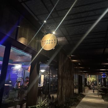 Across The Pond - Cocktail Bars Near Me - Phoenix, Arizona