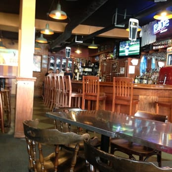 Yanks Old Niagara Bar and Grill - American Near Me - Niagara Falls, Ontario Yanks Old Niagara Bar and Grill - American Near Me - Niagara Falls, Ontario