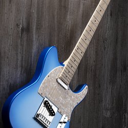 Vegas Guitars - Neil Smith Starbird classic model.