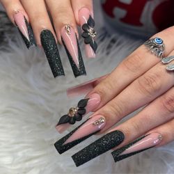 Happy Nail & Spa