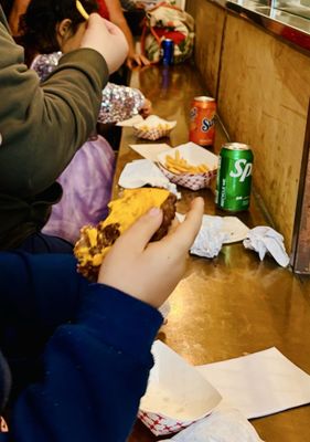 Hamburger Project by null