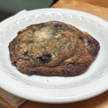 Phoenix Coffee - Blueberry Muffin Top ($4) / 26 June 2026 - Coffee & Tea Near Me - Lakewood, Ohio Phoenix Coffee - Blueberry Muffin Top ($4) / 26 June 2026 - Coffee & Tea Near Me - Lakewood, Ohio