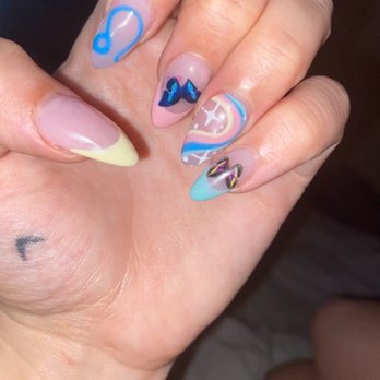 Glow Nails and Spa - Nail Salons Near Me - Ardmore, Pennsylvania
