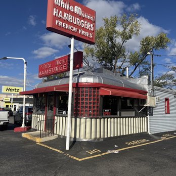White Manna - The Spot! Another view of the place. Don't miss it. - Burgers Near Me - Hackensack, New Jersey