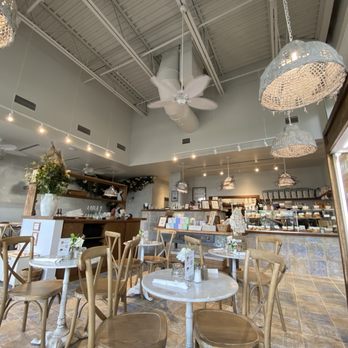 MAMAN - Updated January 2026 - 97 Photos & 19 Reviews - 2747 NE