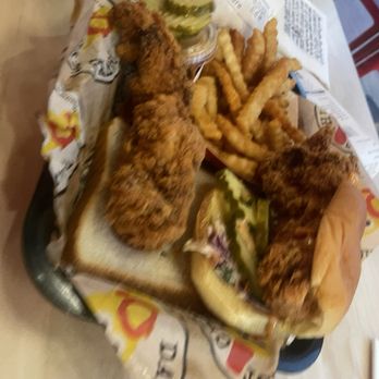 Dave's Hot Chicken - Hot Box - Sliders - Chicken Shop Near Me - Northridge, California Dave's Hot Chicken - Hot Box - Sliders - Chicken Shop Near Me - Northridge, California
