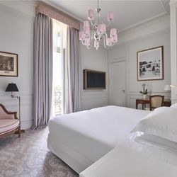 Hôtel du Palais - Guest Room