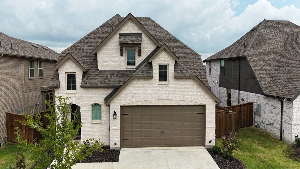 Slide of Onyx Storm Roofing