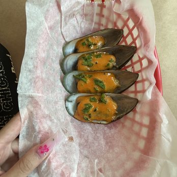 The Crab Pad - Mussels - Seafood Near Me - Chicago, Illinois