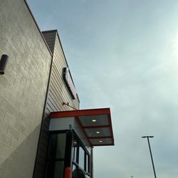 Dunkin' - Drive thru