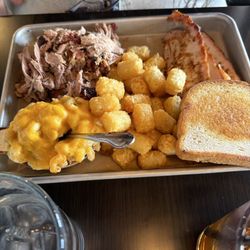 Porter Brew & Que Brewery - Turkey and pork plate