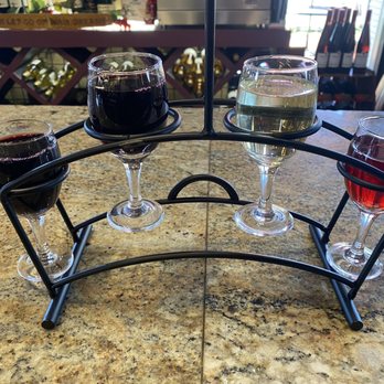 Casa de Wine - Wine tasting! - Beer, Wine & Spirits Near Me - Hollister, California Casa de Wine - Wine tasting! - Beer, Wine & Spirits Near Me - Hollister, California