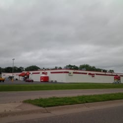 Nilssen's Foods - Nilssen's Foods, Baldwin, WI location
Locally owned and proud to serve the Baldwin community!
Open Daily 6am-10pm