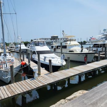 Red 36 - Outside deck seating - Seafood Near Me - Mystic, Connecticut Red 36 - Outside deck seating - Seafood Near Me - Mystic, Connecticut