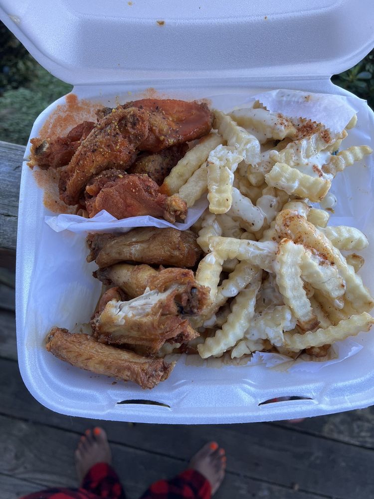 KINGS WINGS Updated September 2024 17 Photos & 30 Reviews 1100