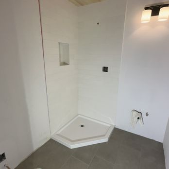 William Remodeling - Tile 12x16 - General Contractors Near Me William Remodeling - Tile 12x16 - General Contractors Near Me