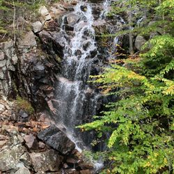 Island Bike Rental - Beautiful waterfalls along the trail
