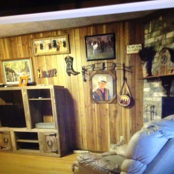 Yellow Rose Cabin - Bed & Breakfast Near Me - Goodrich, Texas Yellow Rose Cabin - Bed & Breakfast Near Me - Goodrich, Texas