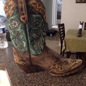 Cavender's Boot City - My boots - Shoe Stores Near Me - Hurst, Texas