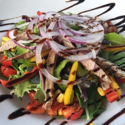 Can Matias - Salat mit Rindersteakstreifen. Und die waren kalt und wirklich nicht schmackhaft. Hätte dann lieber doch etwas anderes bestellt.