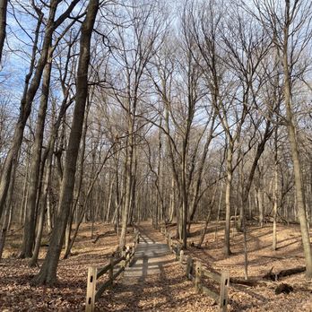 River Trail Nature Center - Parks Near Me - Northbrook, Illinois