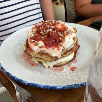 Unconventional Diner - Pancakes with strawberries - Breakfast & Brunch Near Me - Washington, DC, District of Columbia Unconventional Diner - Pancakes with strawberries - Breakfast & Brunch Near Me - Washington, DC, District of Columbia