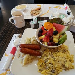 Scrammbled eggs with mushroom and melted cheese!!!!