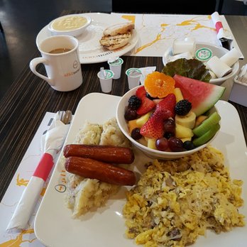 Allô ! Mon Coco - Scrammbled eggs with mushroom and melted cheese!!!! - Breakfast & Brunch Near Me - Montreal, Quebec