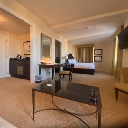 Settles Hotel - Settles hotel room