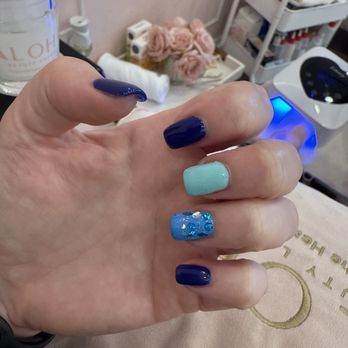 Aloha Beauty Lounge - Nail Salons Near Me - Tomball, Texas