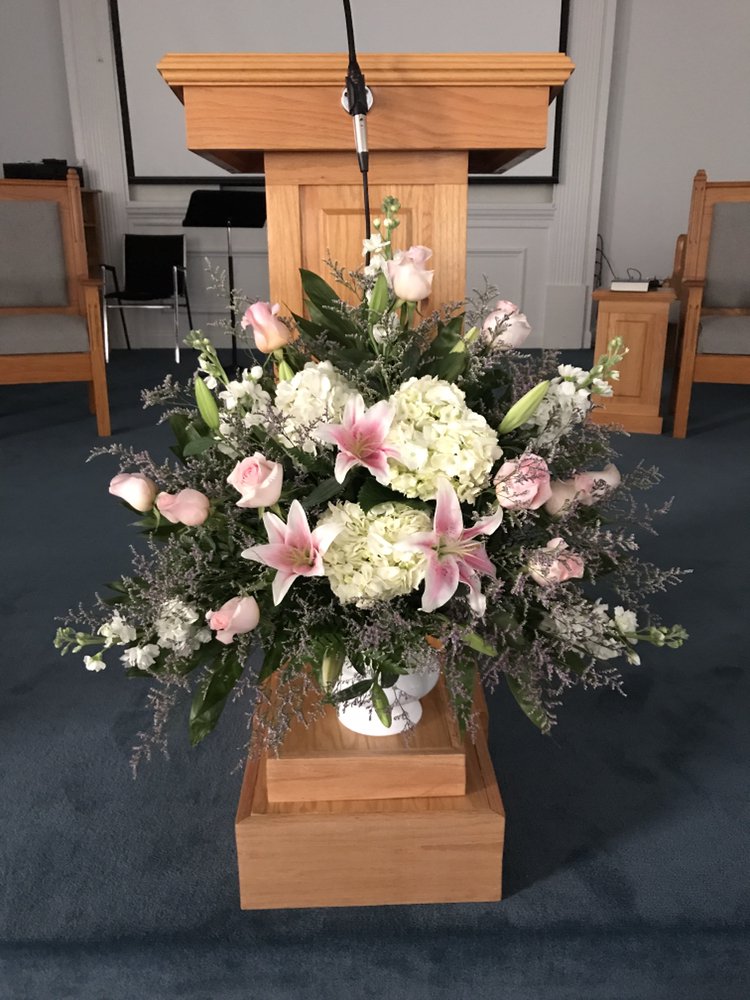 THE LITTLE FLORIST Updated September 2024 16 Photos 123 N Main St