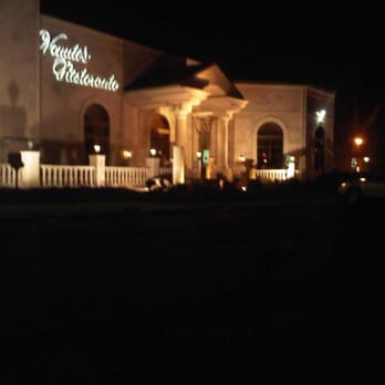 Venuti's - Italian Near Me - Addison, Illinois