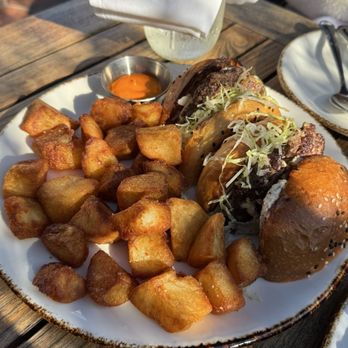 peasants FEAST - Smash burger with potatoes - American Near Me - Solvang, California