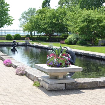 Olbrich Botanical Gardens - sunken garden - Botanical Gardens Near Me - Madison, Wisconsin Olbrich Botanical Gardens - sunken garden - Botanical Gardens Near Me - Madison, Wisconsin