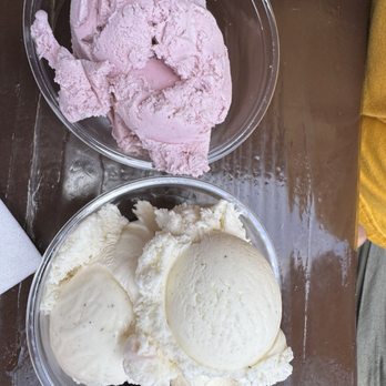 Ghost Town Grill - Top: scoop of blueberry ice cream; bottom: vanilla ice cream - American Near Me - Buena Park, California Ghost Town Grill - Top: scoop of blueberry ice cream; bottom: vanilla ice cream - American Near Me - Buena Park, California
