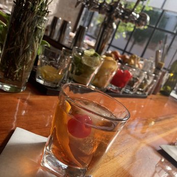 Figo Wine Bar - Wine Bars Near Me - Chicago, Illinois