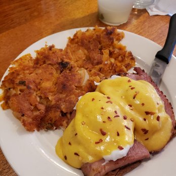 Pegasus - Kick a$s benedict - Breakfast & Brunch Near Me - Brooklyn, New York