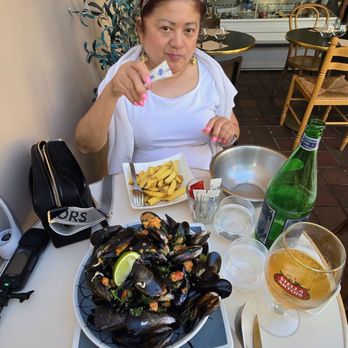 Ô Bon Vivre - Mussels Mariniere - Seafood Near Me - Palavas-les-Flots, 34