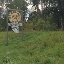 Wernergårds Mejeri - Entrance sign by the road