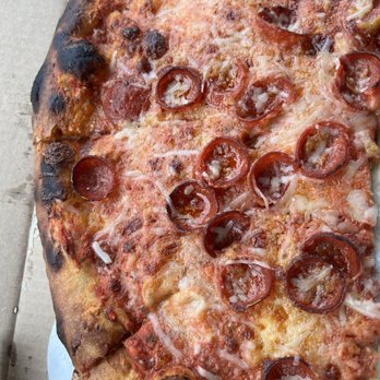 Dantini Pizza - Perfectly toasty pepperoni with roasted garlic - Pizza Near Me - Seattle, Washington