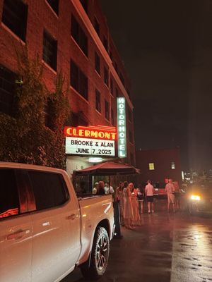 Hotel Clermont Atlanta, by Oliver by null