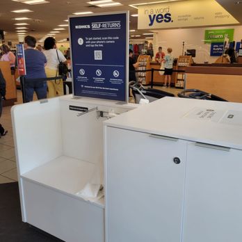 Kohl's - Self- service returns - 5/29/22 - Department Stores Near Me - LAS VEGAS, Nevada