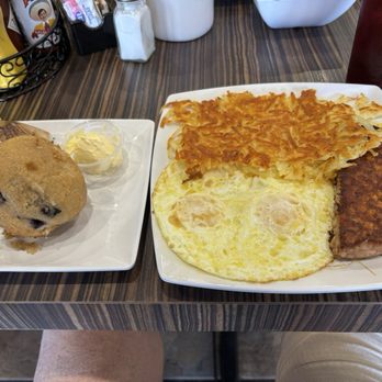 Franco's Flapjack - Hash, 3 eggs, hash browns, warm blueberry muffin - Breakfast & Brunch Near Me - Chula Vista, California Franco's Flapjack - Hash, 3 eggs, hash browns, warm blueberry muffin - Breakfast & Brunch Near Me - Chula Vista, California