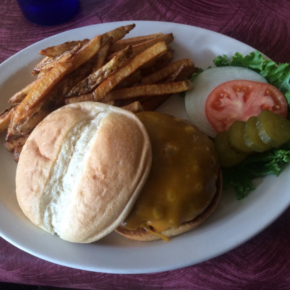 Elk Mountain Trading Post - Regular cheeseburger - American Near Me Elk Mountain Trading Post - Regular cheeseburger - American Near Me