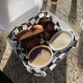 Burnt End BBQ - 2 meat platter - Barbeque Near Me - De Soto, Kansas