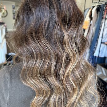 Southern Roots Hair Studio - Hair Stylists Near Me - San Clemente, California Southern Roots Hair Studio - Hair Stylists Near Me - San Clemente, California